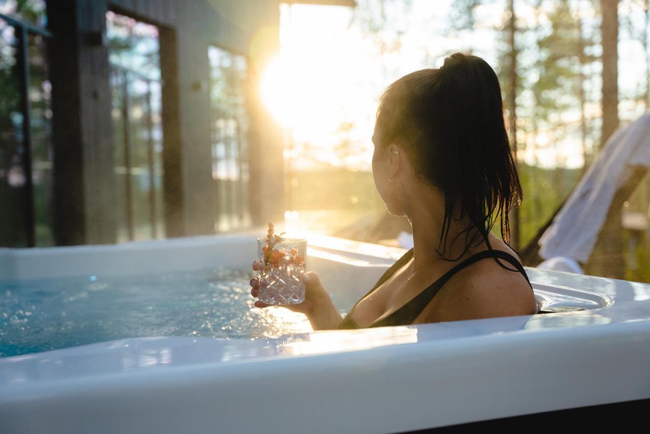Kuru Resort Rantasalmi Buitenkant foto