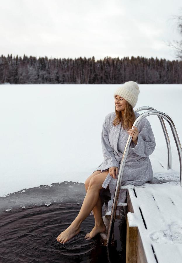 Kuru Resort Rantasalmi Buitenkant foto